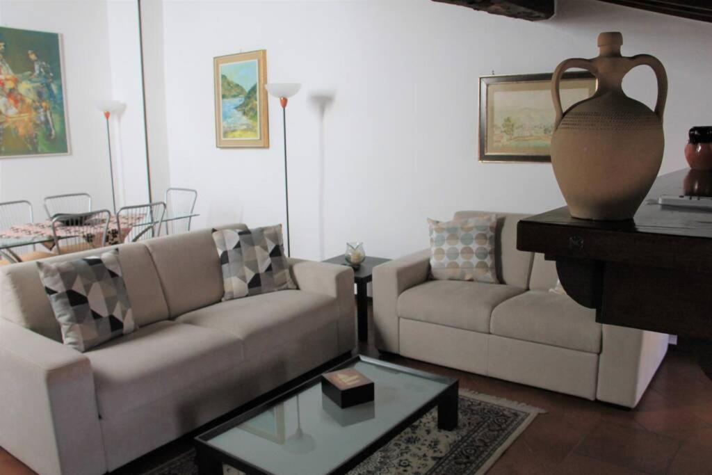 Daisy House: Nice Attic In The Historical Center ซาโล ภายนอก รูปภาพ