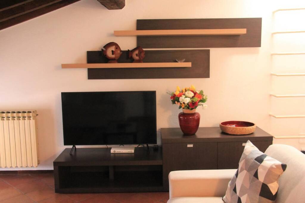 Daisy House: Nice Attic In The Historical Center ซาโล ภายนอก รูปภาพ